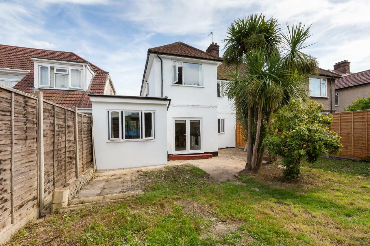 Austin David 3* Harrow